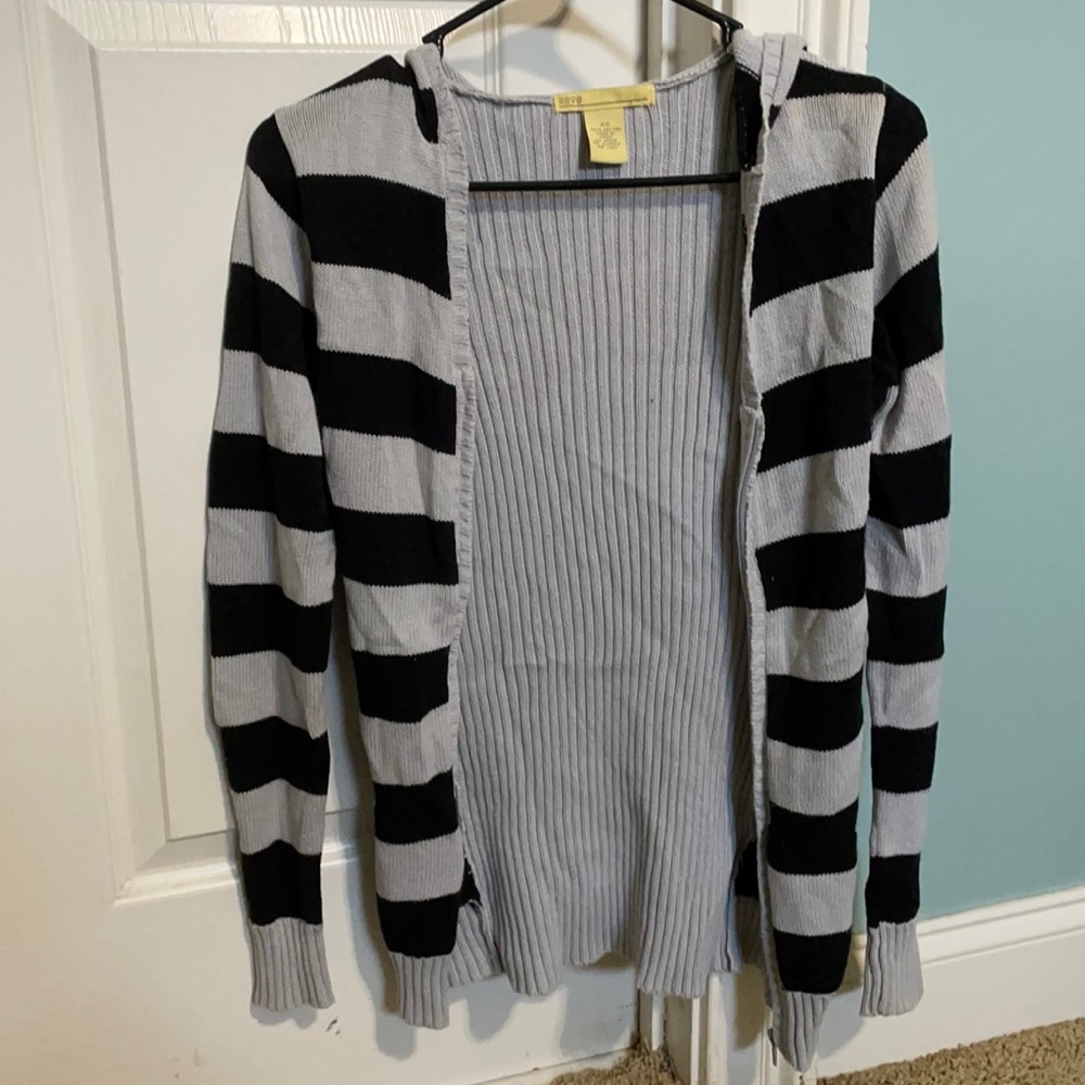 Black and grey stripped hoodie